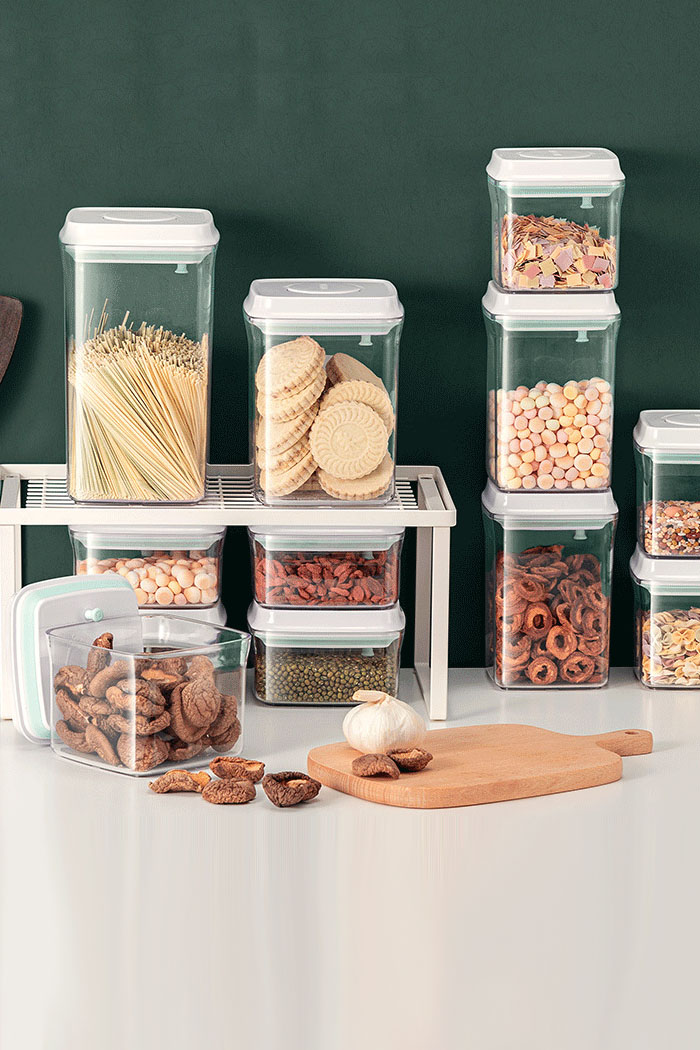 Plastic sealed jar for storing Cereals